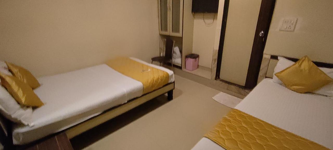 Hotel Minerva Residency - Near Grant Road Railway Station مومباي المظهر الخارجي الصورة